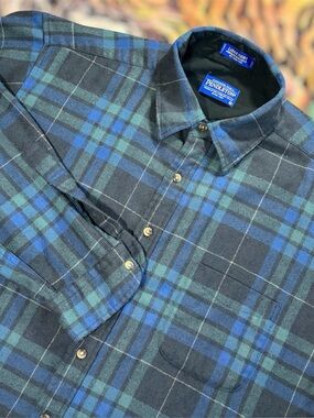 Vintage Pendleton Lodge Shirt Tartan Plaid 100% Wool Green Blue Mens Size XL